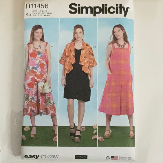 Brand New Simplicity Easy To Sew Patterns